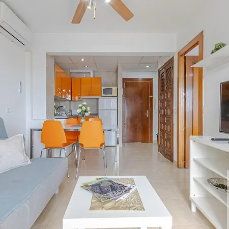 1st Line With Wonderful Sea Views Benalmádena