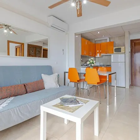 1st Line With Wonderful Sea Views Appartamento *